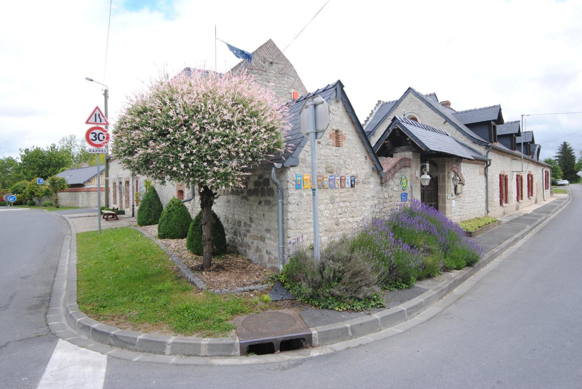 Le Grand Logis - Guest House - Bed And Breakfast Marchais  Экстерьер фото
