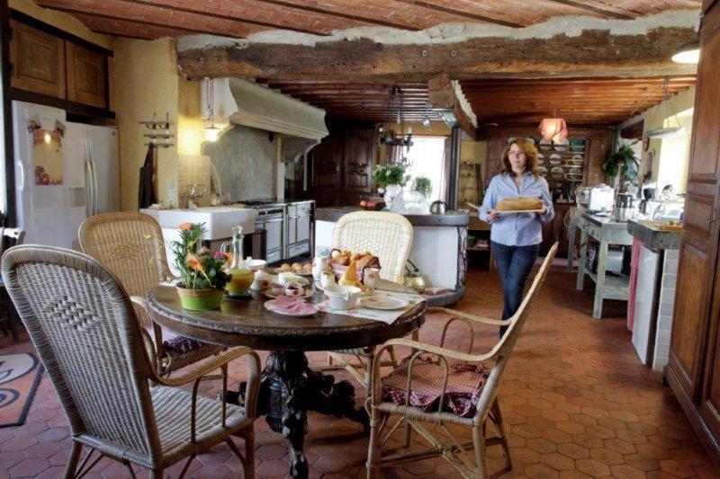 Le Grand Logis - Guest House - Bed And Breakfast Marchais  Экстерьер фото