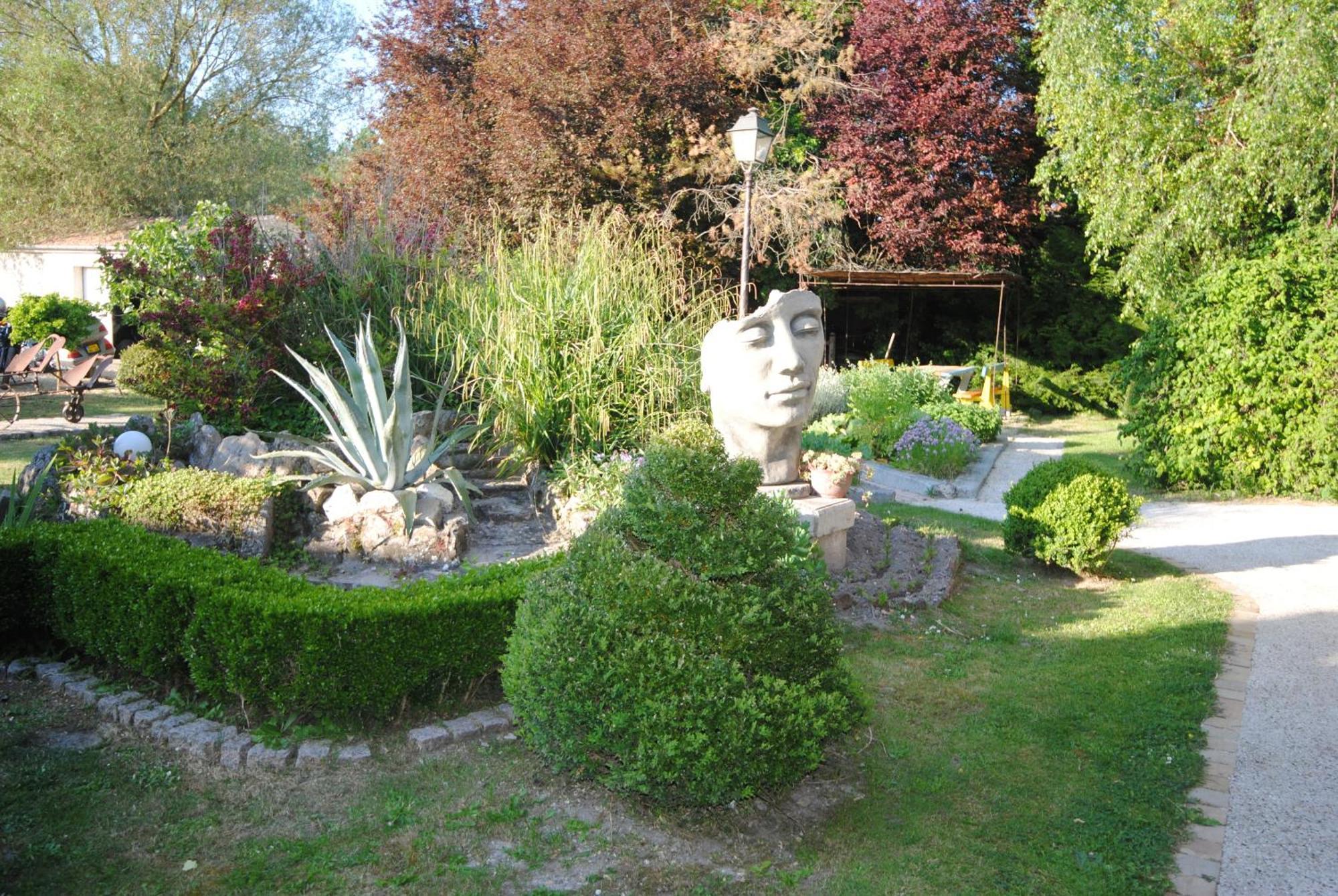 Le Grand Logis - Guest House - Bed And Breakfast Marchais  Экстерьер фото